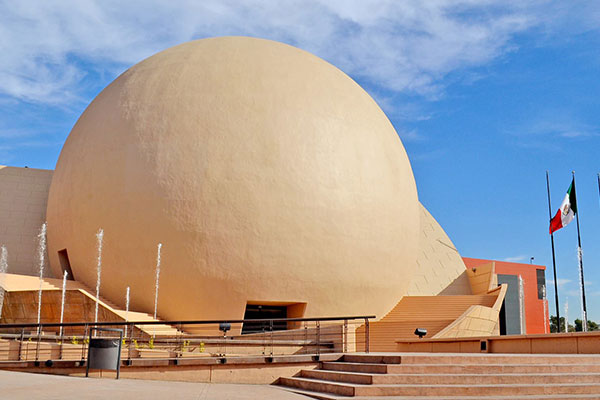 Visita el Cecut y no olvides conocer su increíble domo IMAX